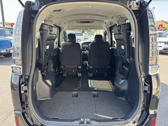 ヴォクシー ハイブリッドV モデリスタエアロ 両側電動スライドドア クルーズコントロール シートヒーター 純正9型ナビTV バックカメラ LEDヘッド 社外15インチアルミ 置くだけ充電 ステアリングスイッチ Bluetooth(17枚目)