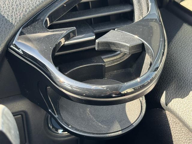 ヴォクシー ハイブリッドV モデリスタエアロ 両側電動スライドドア クルーズコントロール シートヒーター 純正9型ナビTV バックカメラ LEDヘッド 社外15インチアルミ 置くだけ充電 ステアリングスイッチ Bluetooth(66枚目)