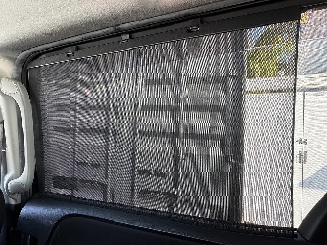 ヴォクシー ハイブリッドV モデリスタエアロ 両側電動スライドドア クルーズコントロール シートヒーター 純正9型ナビTV バックカメラ LEDヘッド 社外15インチアルミ 置くだけ充電 ステアリングスイッチ Bluetooth(69枚目)