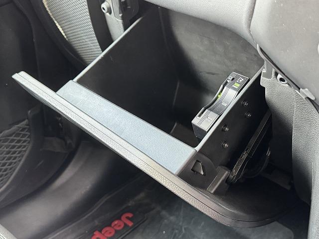 アクション１　豊田店への電話にてのお問い合わせは０５６５−３７―８９８９までご連絡くださいませ。