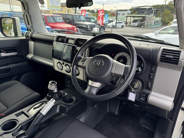 FJクルーザー オフロードパッケージ 社外9型フローティングナビTV クロールコントロール クルーズコントロール 社外17インチアルミ BFGoodrich LEDヘッド サイドステップ Bluetooth クリアランスソナー Bカメラ(43枚目)