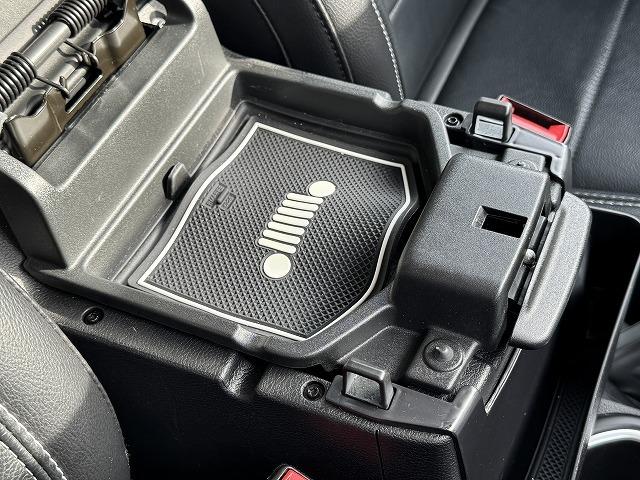 【任意保険】自動車と一緒に任意保険もご相談下さい。専任スタッフがお車に合った内容をご提案させていただきます。