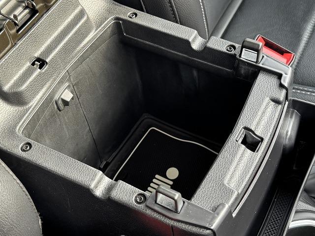 【全車鑑定車】鑑定付きの良質なお車のみを厳選して展示中☆第３者機関の認定付き車ですので、遠方の方でも、安心してご検討いただけます