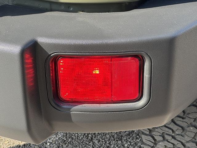 ジープ・ラングラーアンリミテッド スポーツ クルーズコントロール ナビTV サイド・バックカメラ サイドステップ ステアリングスイッチ 純正17インチアルミ ダウンヒルアシスト キーレスエントリー ドライブレコーダー ETC CD/DVD再生(38枚目)