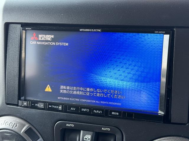 ジープ・ラングラーアンリミテッド スポーツ クルーズコントロール ナビTV サイド・バックカメラ サイドステップ ステアリングスイッチ 純正17インチアルミ ダウンヒルアシスト キーレスエントリー ドライブレコーダー ETC CD/DVD再生(47枚目)