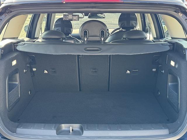 ＭＩＮＩ クーパーＳＤ　クラブマン　ＹＯＵＲＳパッケージ　ｈａｒｍａｎ／ｋａｒｄｏｎスピーカー　レーダークルーズコントロール　黒革　シートヒーター　電動シート　シートメモリー　電動パーキング　純正ナビ　純正１８インチアルミ　ＬＥＤヘッド（38枚目）