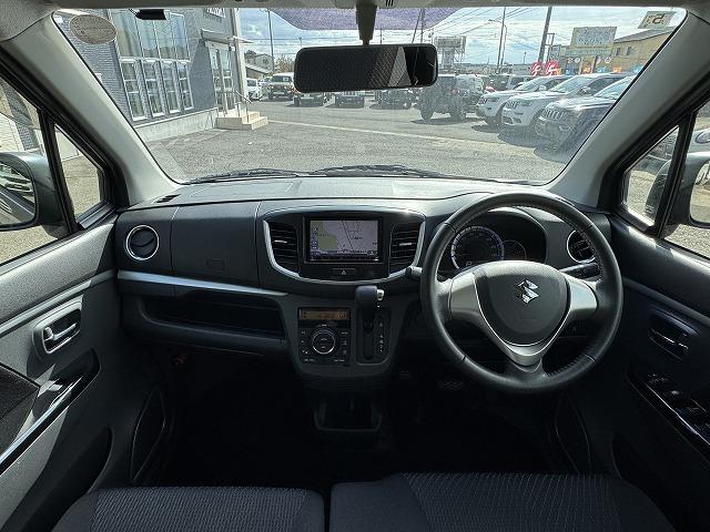 ワゴンＲスティングレー Ｘ　社外ナビＴＶ　アイドリングストップ　スマートキー　プッシュスタート　ＨＩＤヘッドライト　オートライト　ＥＴＣ　社外１４インチアルミホイール　オートエアコン　ＵＶカットフィルム　プライバシーガラス（2枚目）