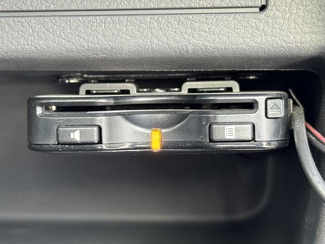 ワゴンＲスティングレー Ｘ　社外ナビＴＶ　アイドリングストップ　スマートキー　プッシュスタート　ＨＩＤヘッドライト　オートライト　ＥＴＣ　社外１４インチアルミホイール　オートエアコン　ＵＶカットフィルム　プライバシーガラス（8枚目）