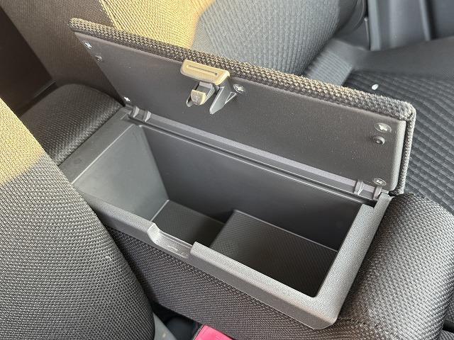 ワゴンＲスティングレー Ｘ　社外ナビＴＶ　アイドリングストップ　スマートキー　プッシュスタート　ＨＩＤヘッドライト　オートライト　ＥＴＣ　純正１４インチアルミホイール　オートエアコン　ＣＤ／ＤＶＤ再生　Ｂｌｕｅｔｏｏｔｈ接続（16枚目）