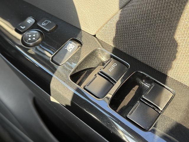 ワゴンＲスティングレー Ｘ　社外ナビＴＶ　アイドリングストップ　スマートキー　プッシュスタート　ＨＩＤヘッドライト　オートライト　ＥＴＣ　純正１４インチアルミホイール　オートエアコン　ＣＤ／ＤＶＤ再生　Ｂｌｕｅｔｏｏｔｈ接続（48枚目）