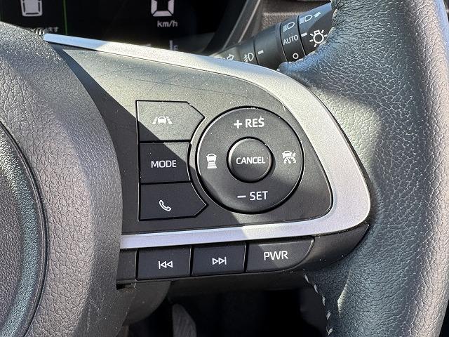 ライズ Ｚ　衝突軽減Ｓ　レーダークルーズコントロール　クリアランスソナー　純正ナビＴＶ　シートヒーター　ＬＥＤヘッド　ステアリングスイッチ　アイドリングストップ　スマートキー　純正１７インチアルミ　バックカメラ（3枚目）