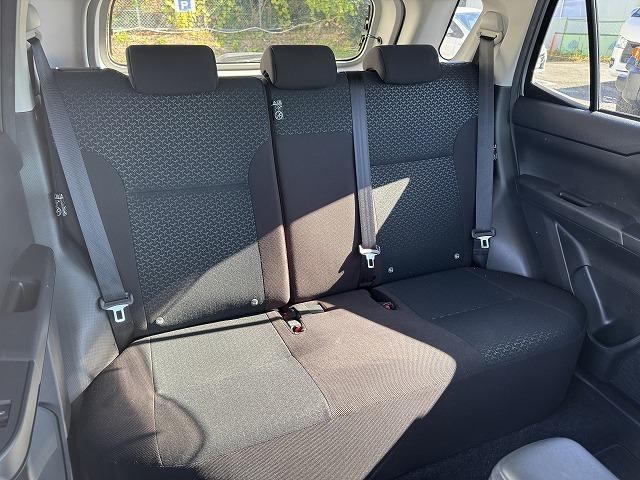 ライズ Ｚ　衝突軽減Ｓ　レーダークルーズコントロール　クリアランスソナー　純正ナビＴＶ　シートヒーター　ＬＥＤヘッド　ステアリングスイッチ　アイドリングストップ　スマートキー　純正１７インチアルミ　バックカメラ（7枚目）