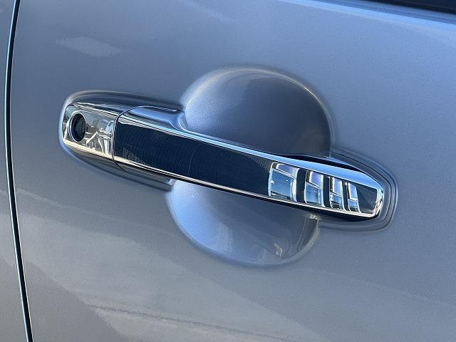 ライズ Ｚ　衝突軽減Ｓ　レーダークルーズコントロール　クリアランスソナー　純正ナビＴＶ　シートヒーター　ＬＥＤヘッド　ステアリングスイッチ　アイドリングストップ　スマートキー　純正１７インチアルミ　バックカメラ（41枚目）