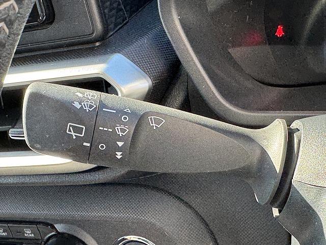 ライズ Ｚ　衝突軽減Ｓ　レーダークルーズコントロール　クリアランスソナー　純正ナビＴＶ　シートヒーター　ＬＥＤヘッド　ステアリングスイッチ　アイドリングストップ　スマートキー　純正１７インチアルミ　バックカメラ（47枚目）