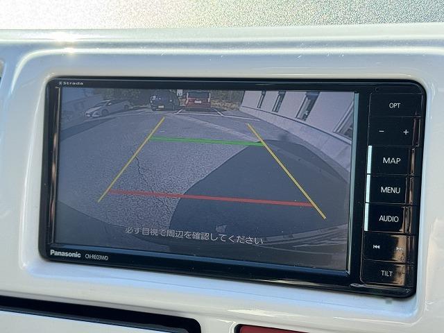 ハイエースバン ロングスーパーＧＬ　純正ナビＴＶ　社外リアテール　フリップダウンモニター　デジタルインナーミラー　バックカメラ　ＬＥＤヘッド　ステアリングスイッチ　Ｂｌｕｅｔｏｏｔｈ接続　ＣＤ／ＤＶＤ再生　ミュージックサーバー　ＥＴＣ（9枚目）