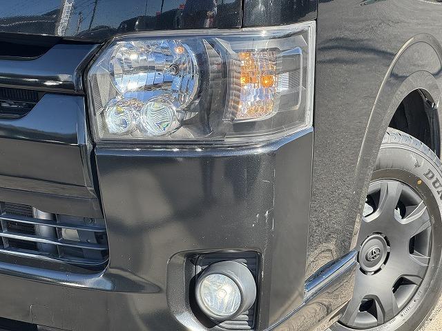 ハイエースバン ロングスーパーＧＬ　純正ナビＴＶ　社外リアテール　フリップダウンモニター　デジタルインナーミラー　バックカメラ　ＬＥＤヘッド　ステアリングスイッチ　Ｂｌｕｅｔｏｏｔｈ接続　ＣＤ／ＤＶＤ再生　ミュージックサーバー　ＥＴＣ（18枚目）