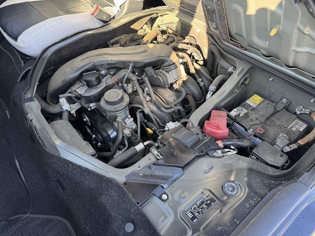 ハイエースバン ロングスーパーＧＬ　純正ナビＴＶ　社外リアテール　フリップダウンモニター　デジタルインナーミラー　バックカメラ　ＬＥＤヘッド　ステアリングスイッチ　Ｂｌｕｅｔｏｏｔｈ接続　ＣＤ／ＤＶＤ再生　ミュージックサーバー　ＥＴＣ（20枚目）