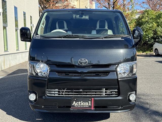 ハイエースバン ロングスーパーＧＬ　純正ナビＴＶ　社外リアテール　フリップダウンモニター　デジタルインナーミラー　バックカメラ　ＬＥＤヘッド　ステアリングスイッチ　Ｂｌｕｅｔｏｏｔｈ接続　ＣＤ／ＤＶＤ再生　ミュージックサーバー　ＥＴＣ（22枚目）