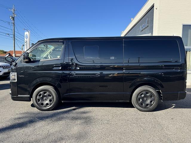 ハイエースバン ロングスーパーＧＬ　純正ナビＴＶ　社外リアテール　フリップダウンモニター　デジタルインナーミラー　バックカメラ　ＬＥＤヘッド　ステアリングスイッチ　Ｂｌｕｅｔｏｏｔｈ接続　ＣＤ／ＤＶＤ再生　ミュージックサーバー　ＥＴＣ（28枚目）