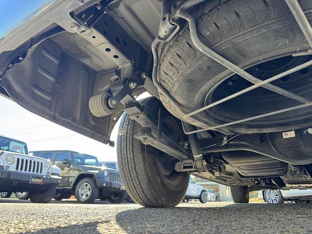 ハイエースバン ロングスーパーＧＬ　純正ナビＴＶ　社外リアテール　フリップダウンモニター　デジタルインナーミラー　バックカメラ　ＬＥＤヘッド　ステアリングスイッチ　Ｂｌｕｅｔｏｏｔｈ接続　ＣＤ／ＤＶＤ再生　ミュージックサーバー　ＥＴＣ（37枚目）