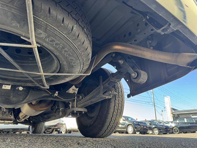 ハイエースバン ロングスーパーＧＬ　純正ナビＴＶ　社外リアテール　フリップダウンモニター　デジタルインナーミラー　バックカメラ　ＬＥＤヘッド　ステアリングスイッチ　Ｂｌｕｅｔｏｏｔｈ接続　ＣＤ／ＤＶＤ再生　ミュージックサーバー　ＥＴＣ（39枚目）