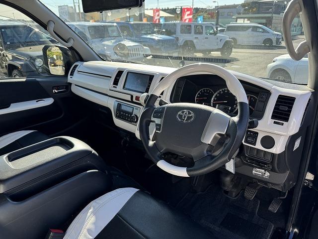 ハイエースバン ロングスーパーＧＬ　純正ナビＴＶ　社外リアテール　フリップダウンモニター　デジタルインナーミラー　バックカメラ　ＬＥＤヘッド　ステアリングスイッチ　Ｂｌｕｅｔｏｏｔｈ接続　ＣＤ／ＤＶＤ再生　ミュージックサーバー　ＥＴＣ（44枚目）