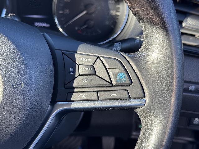 エクストレイル ２０Ｘｉ　ハイブリッド　プロパイロット　アラウンドビューモニター　デジタルインナーミラー　電動リアゲート　防水カプロンシート　ルーフレール　社外ナビＴＶ　ＬＥＤヘッド　電動パーキング　純正１７インチアルミ　Ｂｌｕｅｔｏｏｔｈ（3枚目）