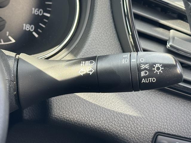 エクストレイル ２０Ｘｉ　ハイブリッド　プロパイロット　アラウンドビューモニター　デジタルインナーミラー　電動リアゲート　防水カプロンシート　ルーフレール　社外ナビＴＶ　ＬＥＤヘッド　電動パーキング　純正１７インチアルミ　Ｂｌｕｅｔｏｏｔｈ（14枚目）