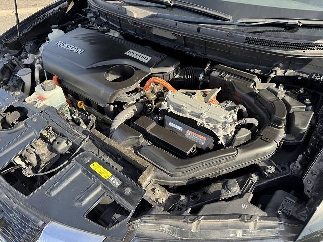 エクストレイル ２０Ｘｉ　ハイブリッド　プロパイロット　アラウンドビューモニター　デジタルインナーミラー　電動リアゲート　防水カプロンシート　ルーフレール　社外ナビＴＶ　ＬＥＤヘッド　電動パーキング　純正１７インチアルミ　Ｂｌｕｅｔｏｏｔｈ（20枚目）
