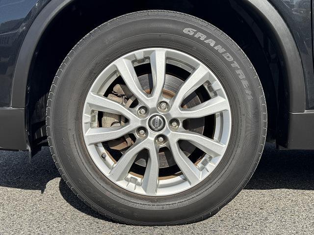 エクストレイル ２０Ｘｉ　ハイブリッド　プロパイロット　アラウンドビューモニター　デジタルインナーミラー　電動リアゲート　防水カプロンシート　ルーフレール　社外ナビＴＶ　ＬＥＤヘッド　電動パーキング　純正１７インチアルミ　Ｂｌｕｅｔｏｏｔｈ（29枚目）