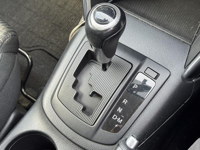 ＣＸ－５ ＸＤ　ＢＯＳＥサウンドスピーカー　社外ナビＴＶ　純正１９インチアルミホイール　サイド・バックカメラ　ＨＩＤヘッド　オートライト　ステアリングスイッチ　スマートキー　アイドリングストップ　オートライト　ＥＴＣ（15枚目）