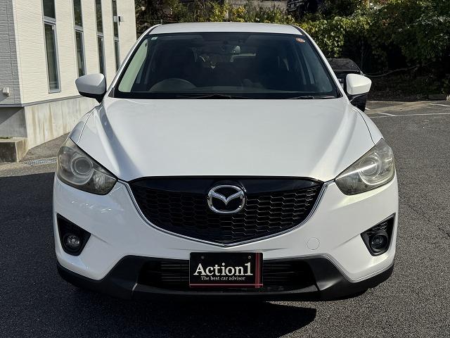 ＣＸ－５ ＸＤ　ＢＯＳＥサウンドスピーカー　社外ナビＴＶ　純正１９インチアルミホイール　サイド・バックカメラ　ＨＩＤヘッド　オートライト　ステアリングスイッチ　スマートキー　アイドリングストップ　オートライト　ＥＴＣ（21枚目）