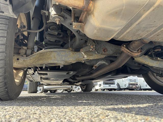 ＣＸ－５ ＸＤ　ＢＯＳＥサウンドスピーカー　社外ナビＴＶ　純正１９インチアルミホイール　サイド・バックカメラ　ＨＩＤヘッド　オートライト　ステアリングスイッチ　スマートキー　アイドリングストップ　オートライト　ＥＴＣ（33枚目）