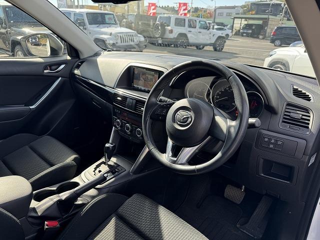 ＣＸ－５ ＸＤ　ＢＯＳＥサウンドスピーカー　社外ナビＴＶ　純正１９インチアルミホイール　サイド・バックカメラ　ＨＩＤヘッド　オートライト　ステアリングスイッチ　スマートキー　アイドリングストップ　オートライト　ＥＴＣ（40枚目）