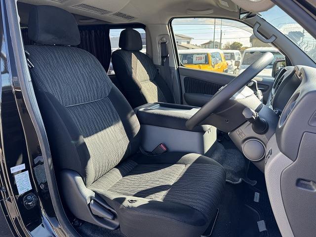 ＮＶ３５０キャラバンバン ロングプレミアムＧＸ　ベッドキット　衝突軽減Ｓ　アラウンドビューモニター　ＭＡＤＣＲＯＳＳ１６インチアルミ　電動スライドドア　純正ナビＴＶ　ＬＥＤヘッド　Ｗエアバック　ＥＴＣ　ドライブレコーダー　横滑り防止　後席エアコン（7枚目）