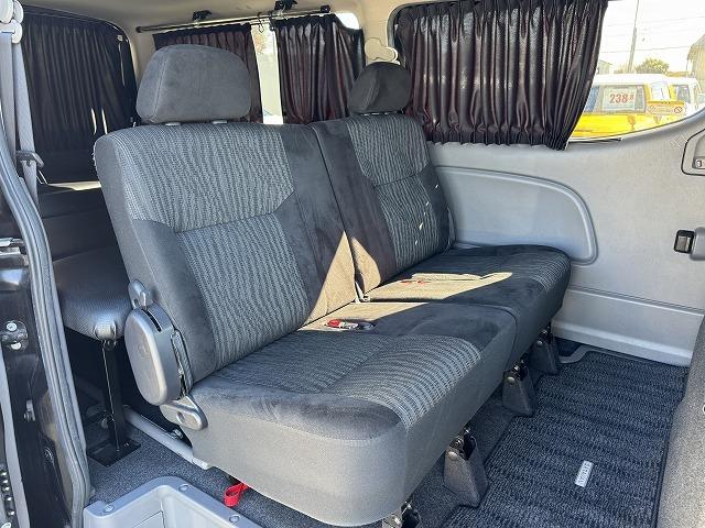 ＮＶ３５０キャラバンバン ロングプレミアムＧＸ　ベッドキット　衝突軽減Ｓ　アラウンドビューモニター　ＭＡＤＣＲＯＳＳ１６インチアルミ　電動スライドドア　純正ナビＴＶ　ＬＥＤヘッド　Ｗエアバック　ＥＴＣ　ドライブレコーダー　横滑り防止　後席エアコン（8枚目）