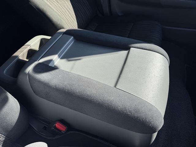 ＮＶ３５０キャラバンバン ロングプレミアムＧＸ　ベッドキット　衝突軽減Ｓ　アラウンドビューモニター　ＭＡＤＣＲＯＳＳ１６インチアルミ　電動スライドドア　純正ナビＴＶ　ＬＥＤヘッド　Ｗエアバック　ＥＴＣ　ドライブレコーダー　横滑り防止　後席エアコン（59枚目）