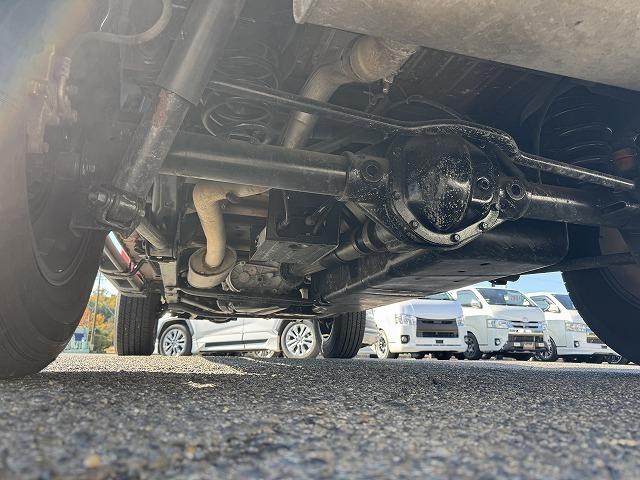 ジープ・ラングラーアンリミテッド サハラ　純正８型ナビＴＶ　ＡＬＰＩＮＥスピーカー　クルーズコントロール　革シート　リクライニングキット　ＸＴＲＥＭＥ－Ｊ１８インチアルミ　シートヒーター　サイドステップ　サイド・バックカメラ　ＢＴ接続　ＥＴＣ（32枚目）