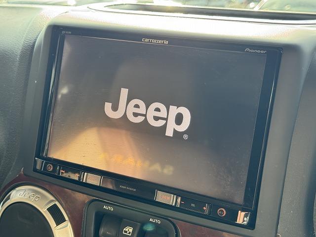 ジープ・ラングラーアンリミテッド サハラ　純正８型ナビＴＶ　ＡＬＰＩＮＥスピーカー　クルーズコントロール　革シート　リクライニングキット　ＸＴＲＥＭＥ－Ｊ１８インチアルミ　シートヒーター　サイドステップ　サイド・バックカメラ　ＢＴ接続　ＥＴＣ（48枚目）
