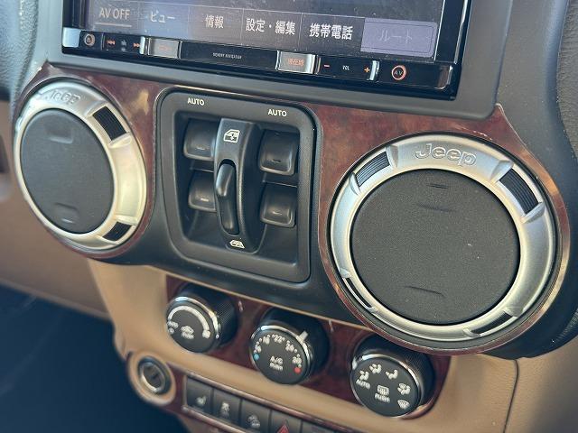 ジープ・ラングラーアンリミテッド サハラ　純正８型ナビＴＶ　ＡＬＰＩＮＥスピーカー　クルーズコントロール　革シート　リクライニングキット　ＸＴＲＥＭＥ－Ｊ１８インチアルミ　シートヒーター　サイドステップ　サイド・バックカメラ　ＢＴ接続　ＥＴＣ（57枚目）