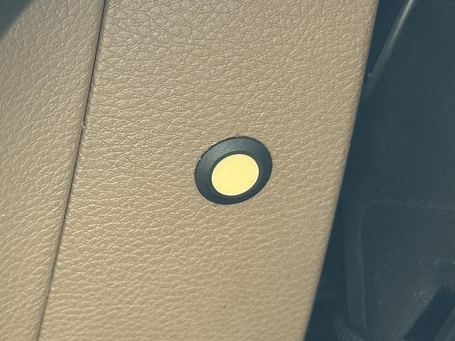 ジープ・ラングラーアンリミテッド サハラ　純正８型ナビＴＶ　ＡＬＰＩＮＥスピーカー　クルーズコントロール　革シート　リクライニングキット　ＸＴＲＥＭＥ－Ｊ１８インチアルミ　シートヒーター　サイドステップ　サイド・バックカメラ　ＢＴ接続　ＥＴＣ（67枚目）