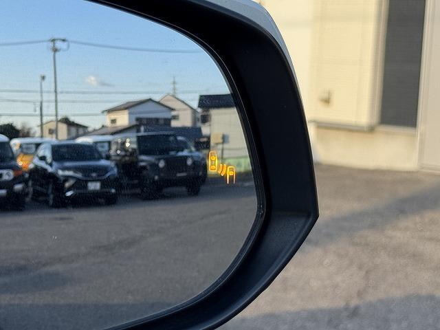 ＲＡＶ４ Ｇ　Ｚパッケージ　純正９型ディスプレイオーディオＴＶ　ＴＲＤフルエアロ　パノラミックビューモニター　レーダークルーズコントロール　クリアランスソナー　ブラインドスポットモニター　デジタルインナーミラー　電動リアゲート（8枚目）