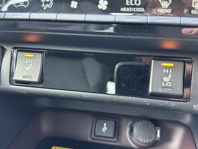 ＲＡＶ４ Ｇ　Ｚパッケージ　純正９型ディスプレイオーディオＴＶ　ＴＲＤフルエアロ　パノラミックビューモニター　レーダークルーズコントロール　クリアランスソナー　ブラインドスポットモニター　デジタルインナーミラー　電動リアゲート（9枚目）