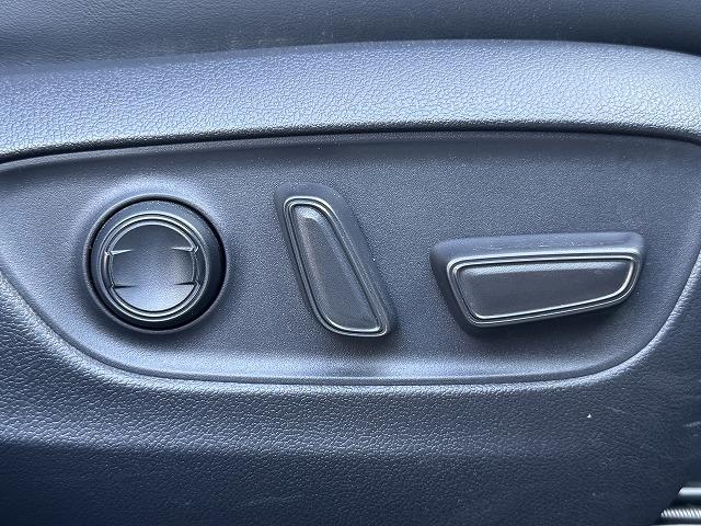 ＲＡＶ４ Ｇ　Ｚパッケージ　純正９型ディスプレイオーディオＴＶ　ＴＲＤフルエアロ　パノラミックビューモニター　レーダークルーズコントロール　クリアランスソナー　ブラインドスポットモニター　デジタルインナーミラー　電動リアゲート（16枚目）