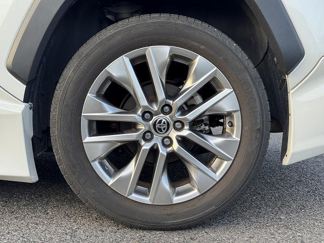 ＲＡＶ４ Ｇ　Ｚパッケージ　純正９型ディスプレイオーディオＴＶ　ＴＲＤフルエアロ　パノラミックビューモニター　レーダークルーズコントロール　クリアランスソナー　ブラインドスポットモニター　デジタルインナーミラー　電動リアゲート（30枚目）