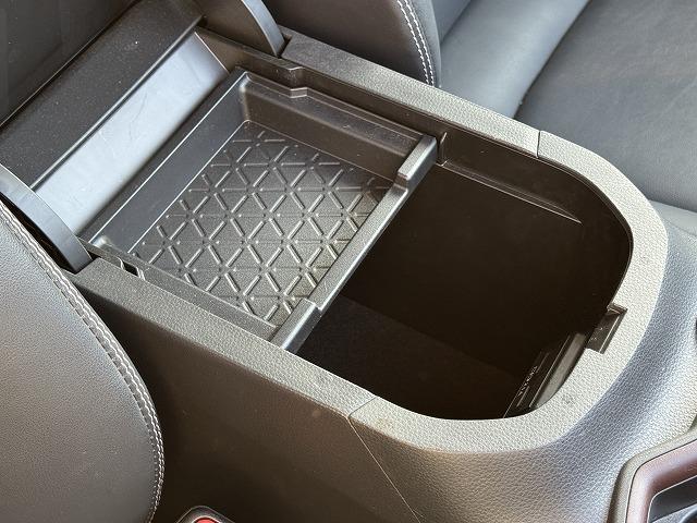 ＲＡＶ４ Ｇ　Ｚパッケージ　純正９型ディスプレイオーディオＴＶ　ＴＲＤフルエアロ　パノラミックビューモニター　レーダークルーズコントロール　クリアランスソナー　ブラインドスポットモニター　デジタルインナーミラー　電動リアゲート（66枚目）