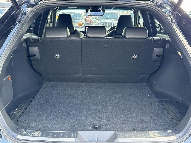 ハリアーハイブリッド Ｚ　レザーパッケージ　ＪＢＬスピーカー　１２．３型ナビＴＶ　パノラミックビューモニター　黒革　シートヒーター・クーラー　ブラインドスポットモニター　クリアランスソナー　ヘッドアップディスプレイ　電動リアゲート　ＬＥＤヘッド（41枚目）