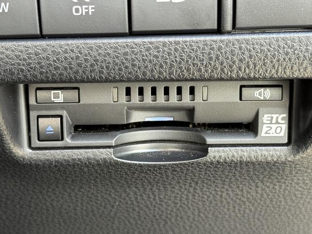 ハリアーハイブリッド Ｚ　レザーパッケージ　ＪＢＬスピーカー　１２．３型ナビＴＶ　パノラミックビューモニター　黒革　シートヒーター・クーラー　ブラインドスポットモニター　クリアランスソナー　ヘッドアップディスプレイ　電動リアゲート　ＬＥＤヘッド（53枚目）