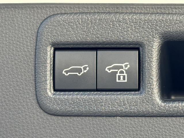 ハリアーハイブリッド Ｚ　モデリスタエアロ　ＪＢＬスピーカー　１２．３型ナビＴＶ　レーダークルーズコントロール　ブラインドスポットモニター　クリアランスソナー　ヘッドアップディスプレイ　電動リアゲート　デジタルインナーミラー（12枚目）