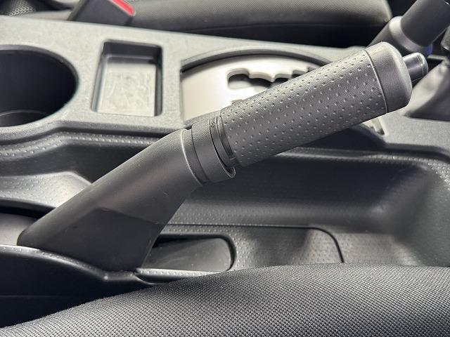 FJクルーザー ベースグレード ROCKKELLY18インチアルミホイール デジタルインナーミラー 純正ナビTV クリアランスソナー バックカメラ Bluetooth接続 サイドステップ ステアリングスイッチ ETC キーレスキー(16枚目)